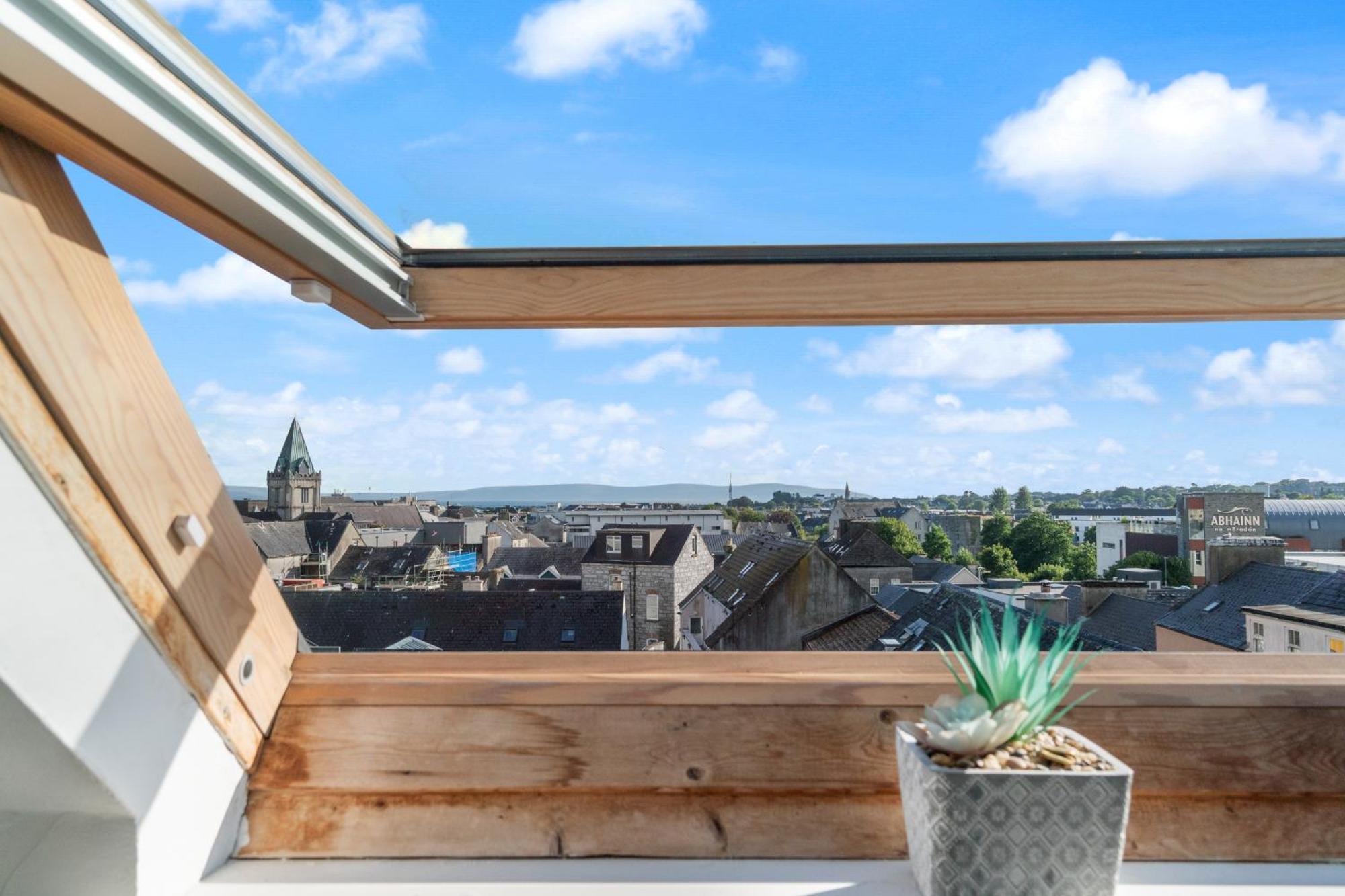 Heart Of City Centre Stunning View Galway Luaran gambar